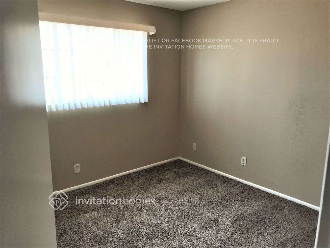 Building Photo - 3409 W Poinsettia Dr