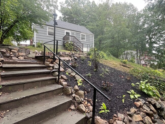 Building Photo - 3 Tryon Ave