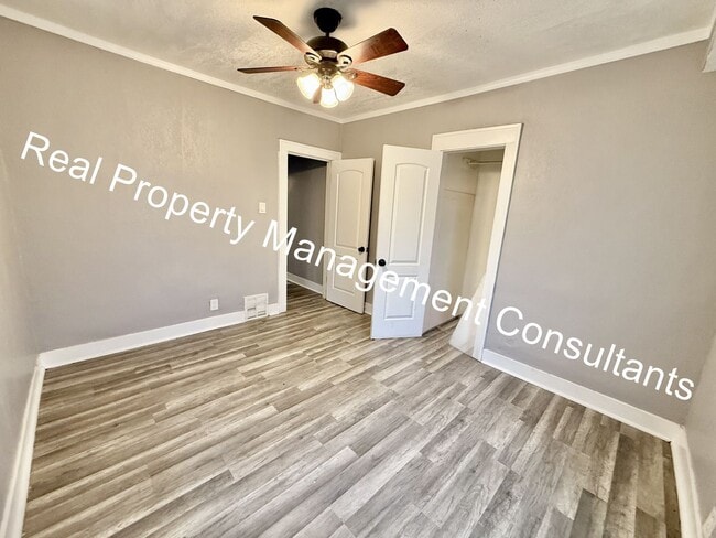 Building Photo - 3-Bedroom Home with Modern Updates Throughout