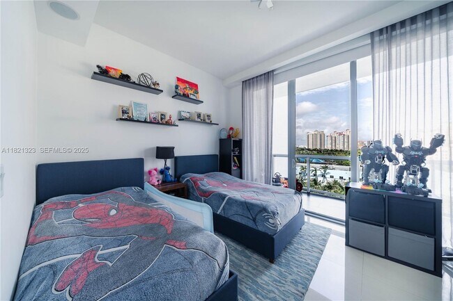 Building Photo - 3250 NE 188th St