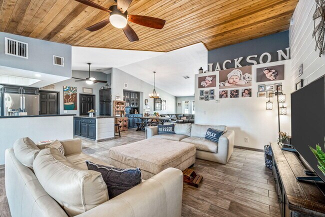 Building Photo - 51025 Burns Canyon Rd