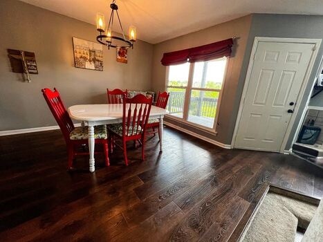 Building Photo - 2731 Smith Springs Rd