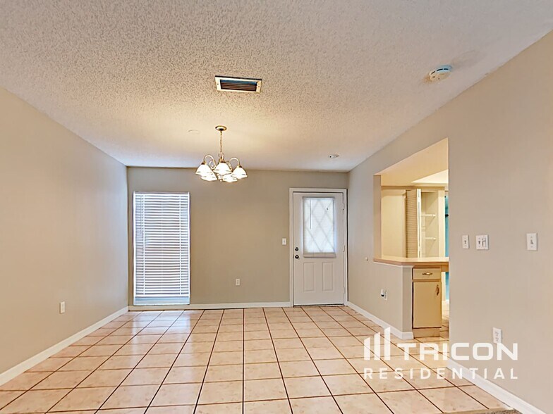 Building Photo - 6469 Bikini Rd