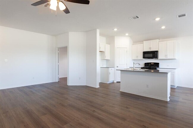 Building Photo - 124 Juniper Springs Rd