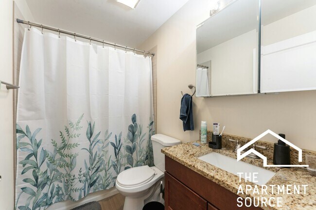 Building Photo - 3048 N Kimball Ave