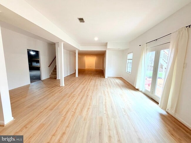 Building Photo - 43549 Coal Bed Ct