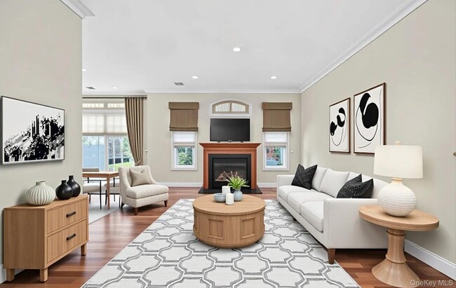 Building Photo - 702 Equestrian Way