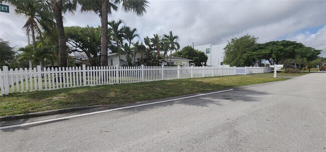 Building Photo - 200 NW 9th St