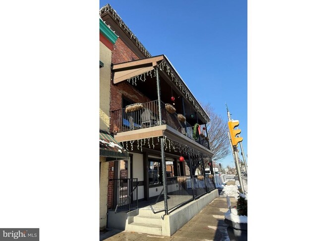 Building Photo - 2 S 3rd St