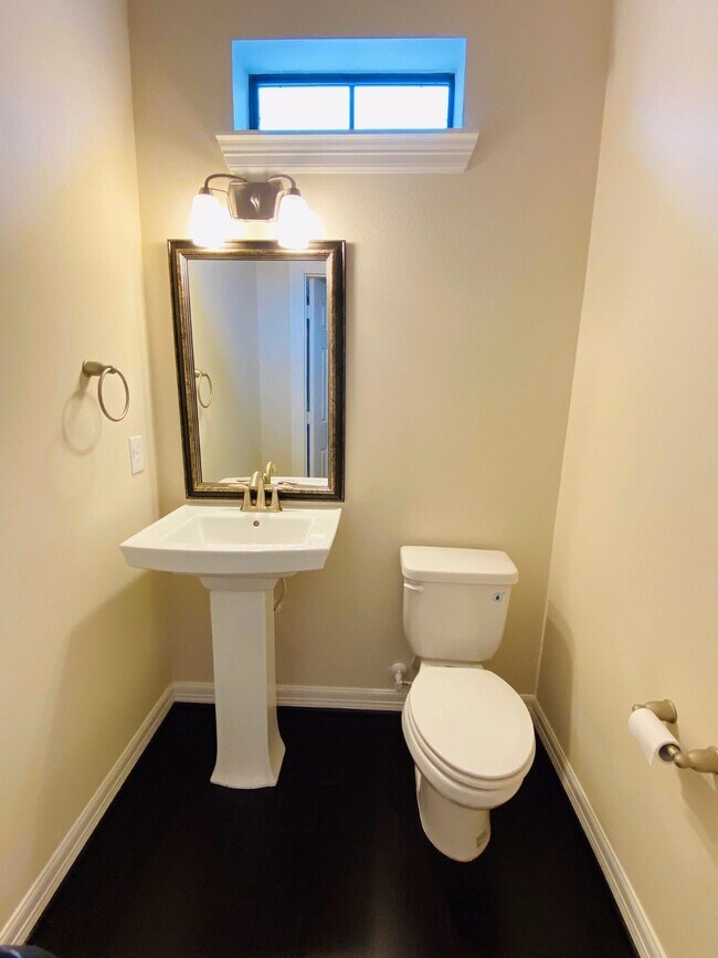 Building Photo - 2752 King's Retreat Cir