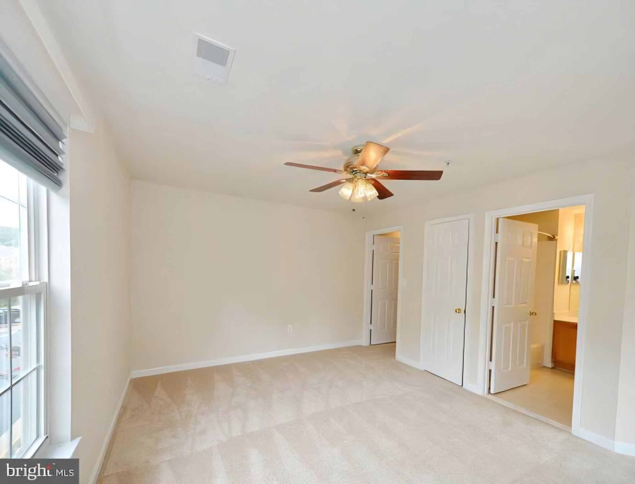 Building Photo - 511 Constellation Sq SE