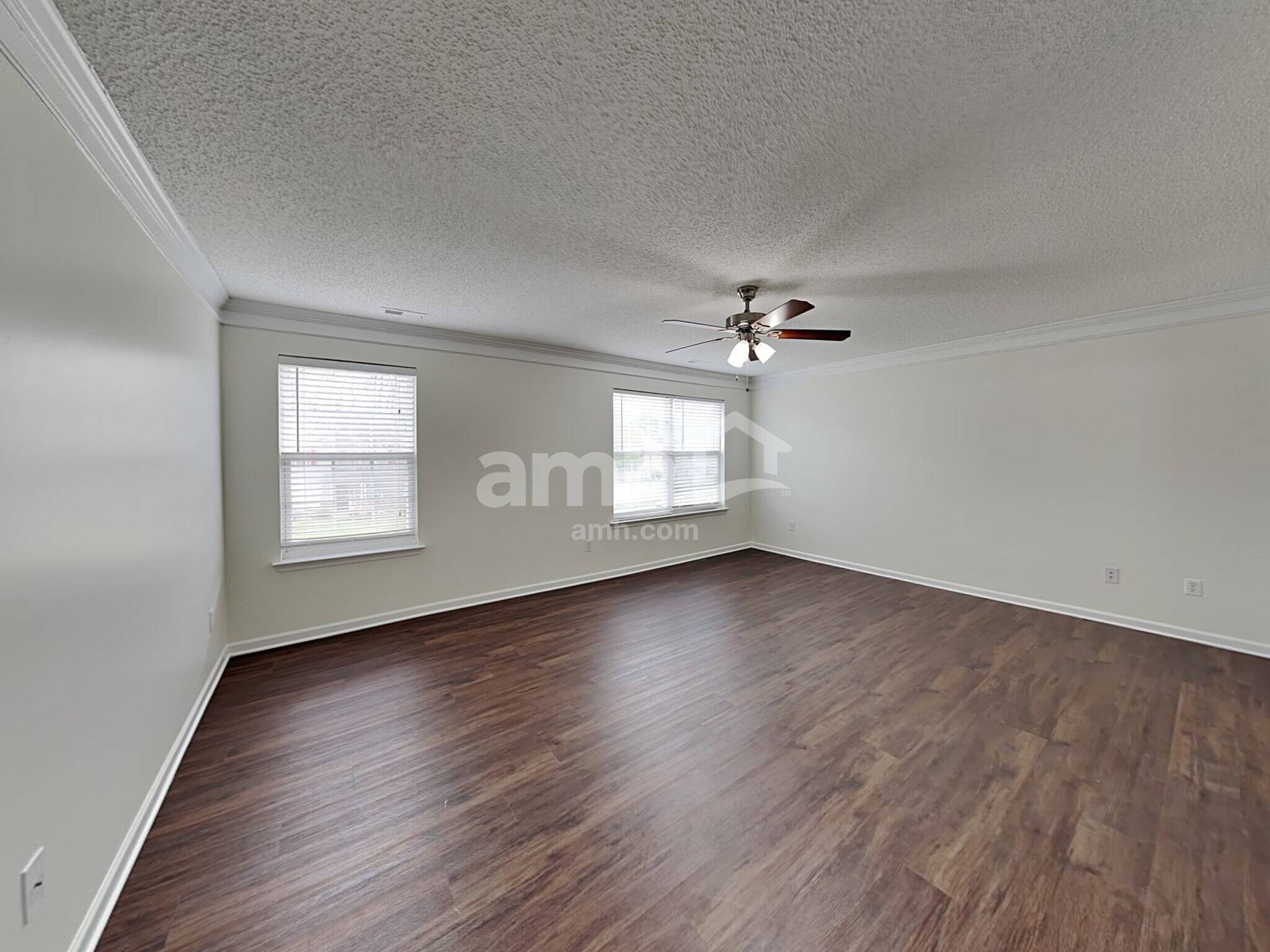 Building Photo - 3601 Edgeview Dr