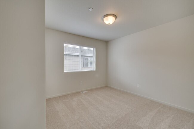 Building Photo - Brand New 4 Bed Home in Marysville!