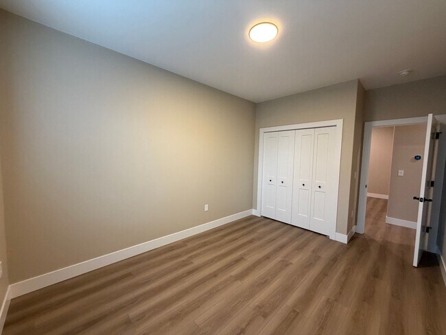 Building Photo - 2121 Carr Rd