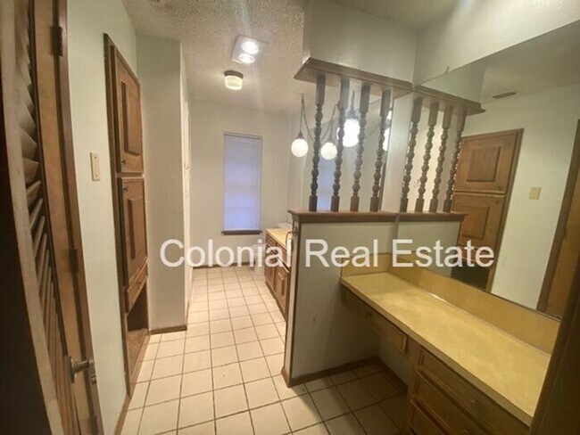 Building Photo - 3 bedroom home for rent