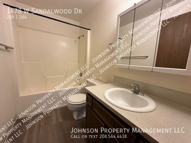 Building Photo - 1478 W Sandalwood Dr