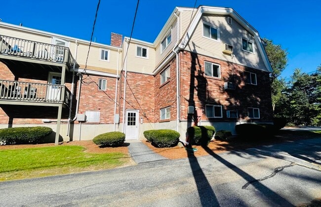 Building Photo - 11 Wampus Ave