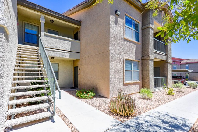 Building Photo - 3 Bed, 2 Bath -Gated- South West Las Vegas
