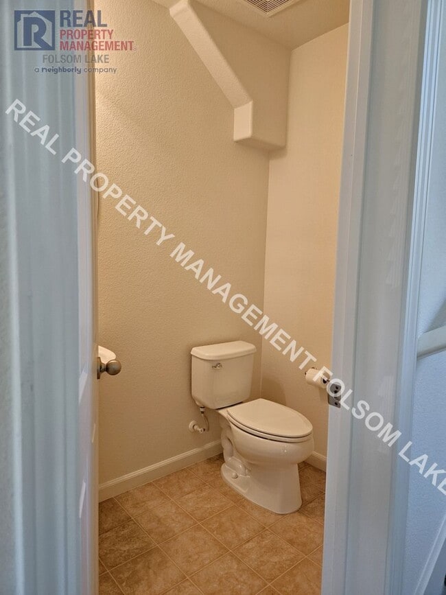 Building Photo - 146 Barnhill Dr