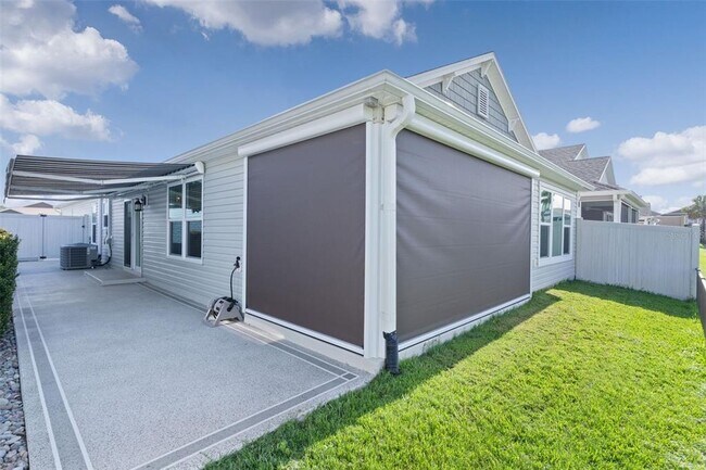 Building Photo - 6230 Dingman Wy