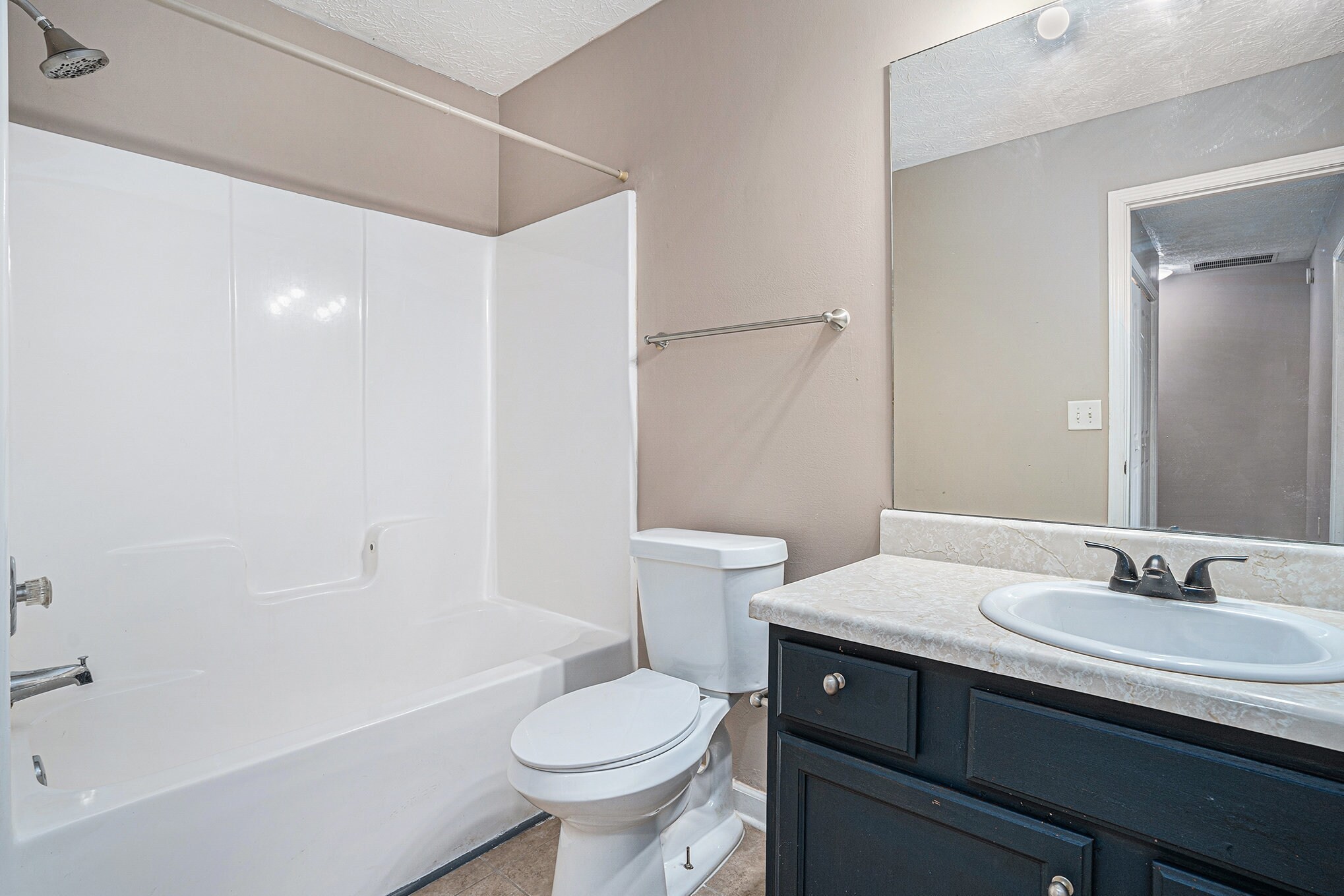 Building Photo - 4155 Park Chase Dr