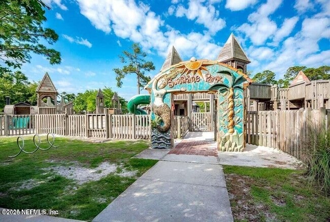 Building Photo - 1318 Eastwind Dr