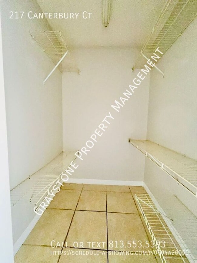 Building Photo - 217 Canterbury Ct