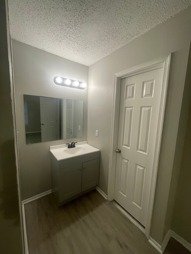 Building Photo - 622 Spirit Ct