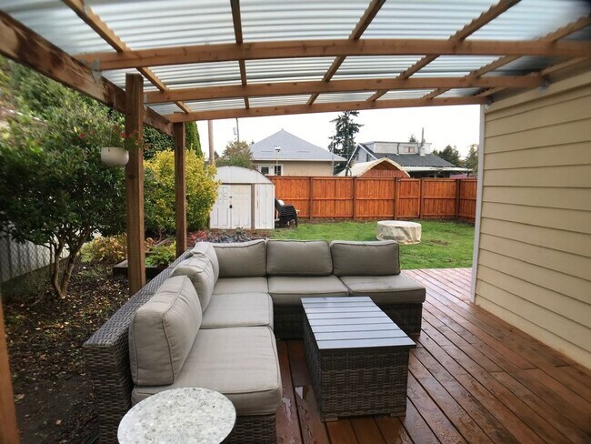 Building Photo - Charming remodeled Bungalow - 2 Bedrooms 1 Bath, 1,104 Sq. Ft.