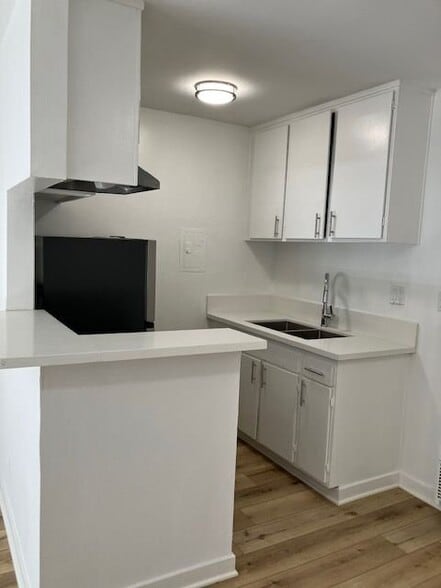 Building Photo - 333 Vernon Ave