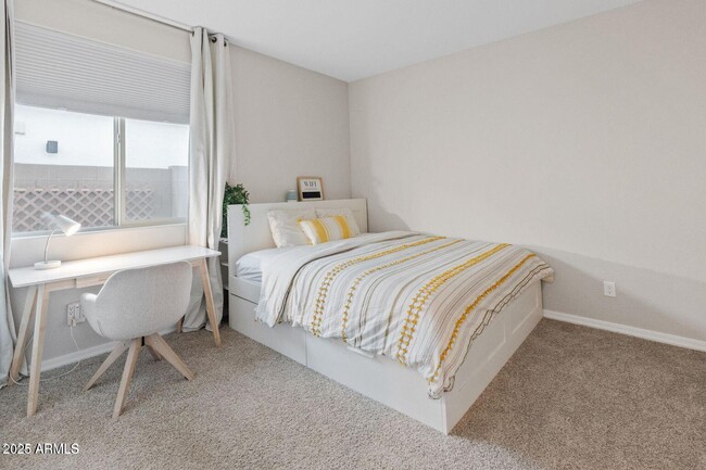 Building Photo - 14274 W Sand Hills Rd