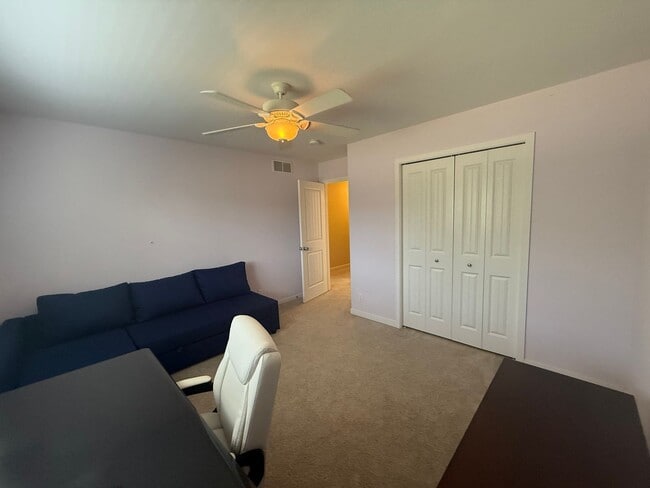 Building Photo - Welcome Home –  Beautiful 5 Bed/4 bath in ...