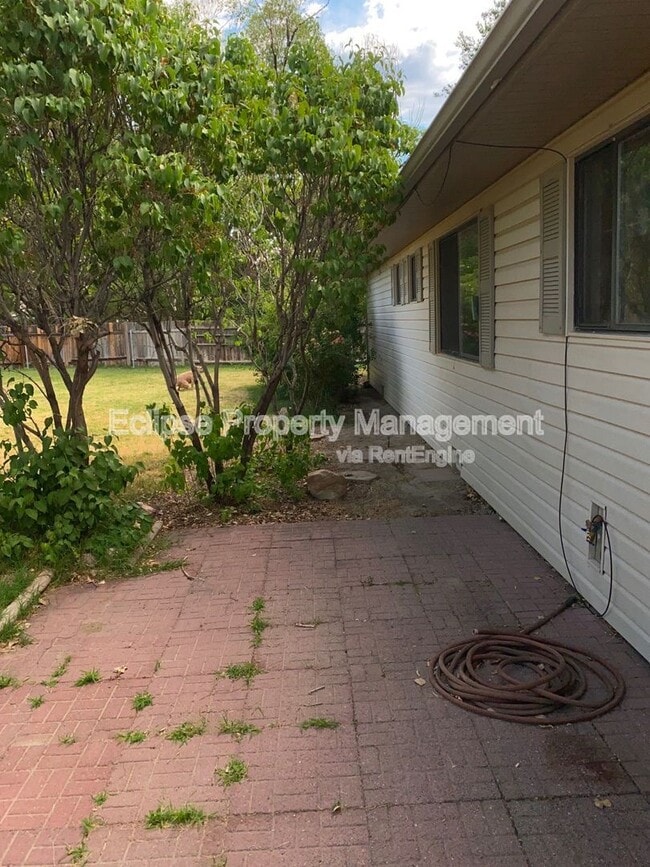 Building Photo - 3178 Nathan Ave