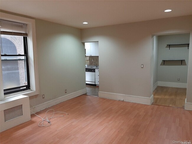 Building Photo - 1 Hillside Ave