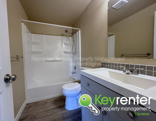 Building Photo - 2215 N Madison St