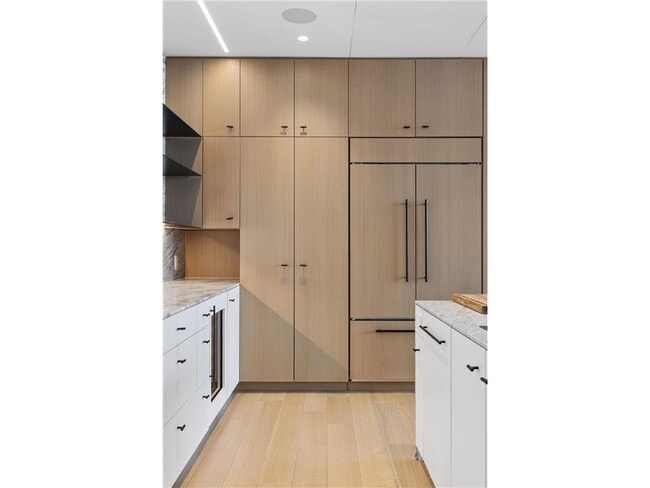 Building Photo - 255 Hennepin Ave