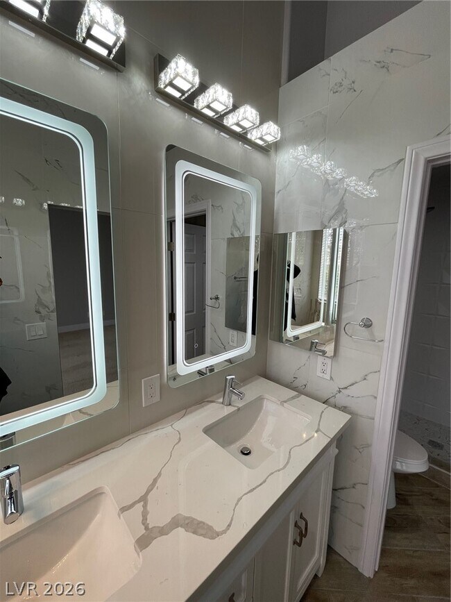 Building Photo - 8562 Lambert Dr