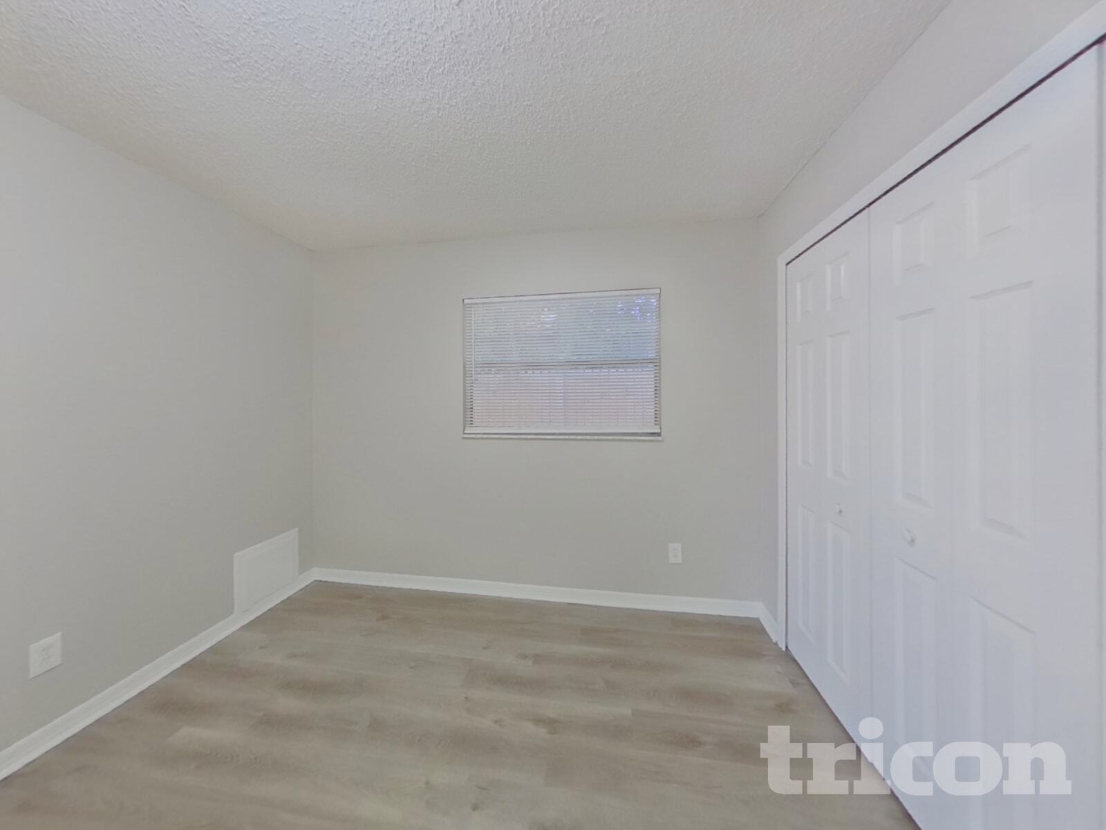 Building Photo - 4930 44th Ave N