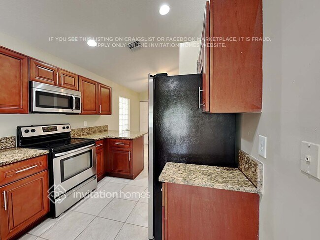 Building Photo - 1737 Barnstable Rd