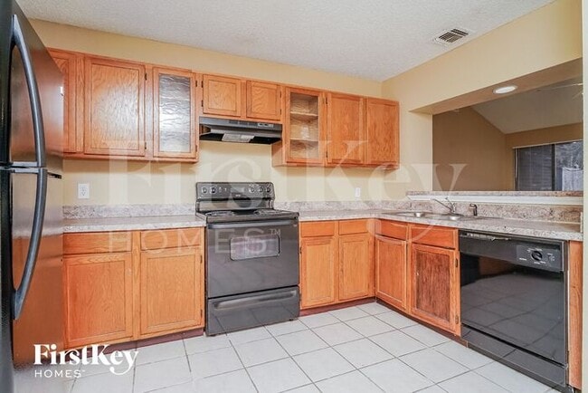 Building Photo - 3934 Cochise Dr
