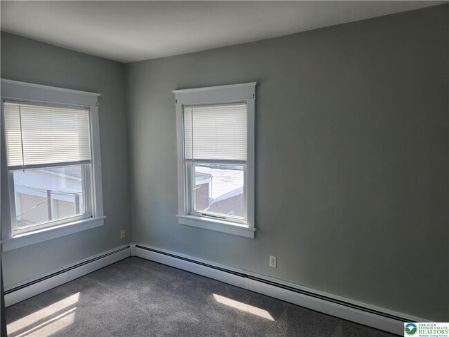Building Photo - 2019 Line Alley