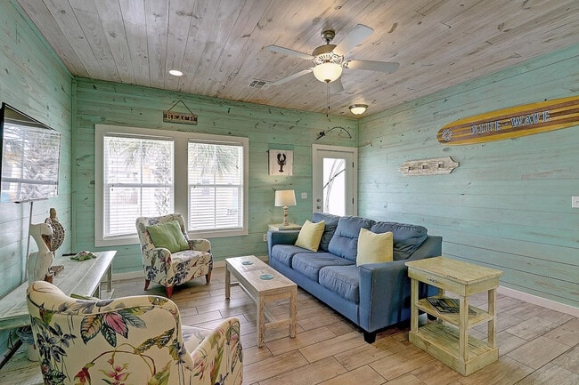 Building Photo - 1617 S Station St