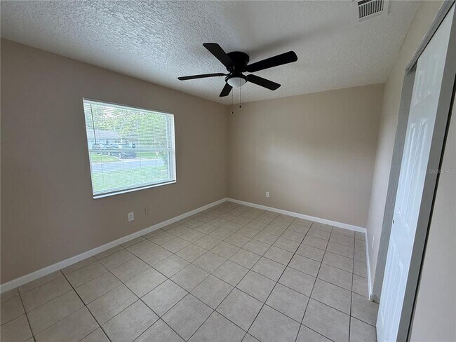 Building Photo - 133 Alderwood Dr