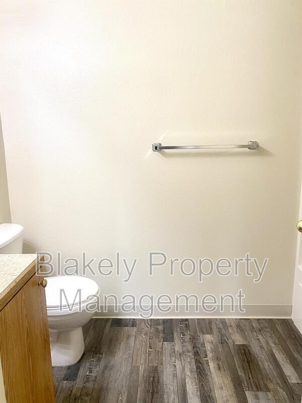 Building Photo - 151 N Midland Blvd