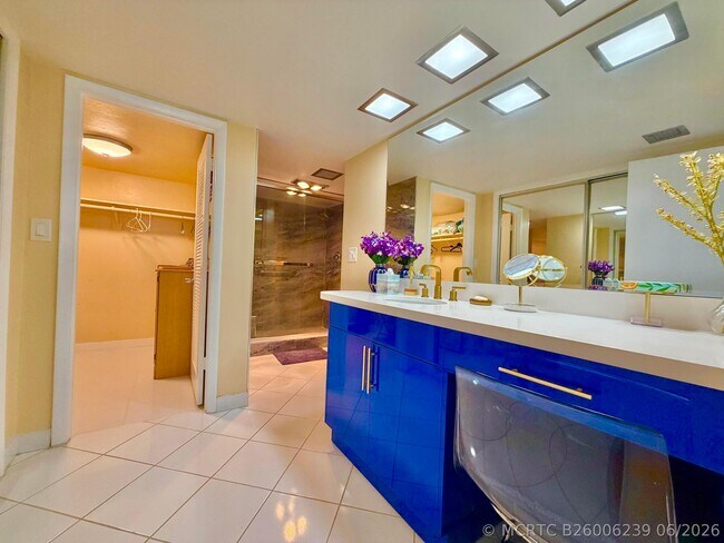 Building Photo - 3850 Galt Ocean Dr