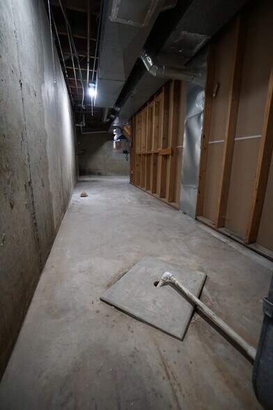 Building Photo - 28W383 Behrs Circle Dr S