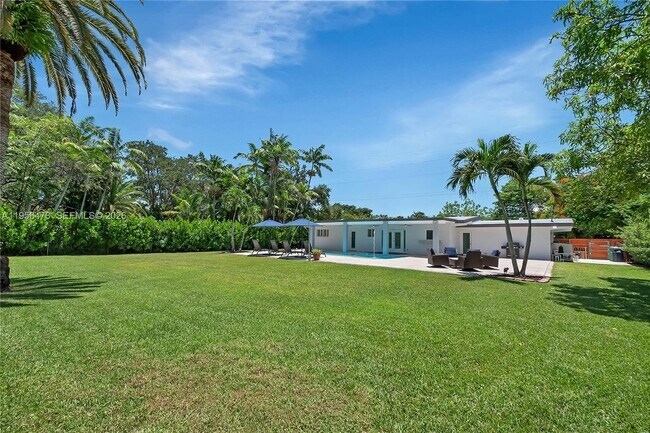 Building Photo - 8015 SW 136th St