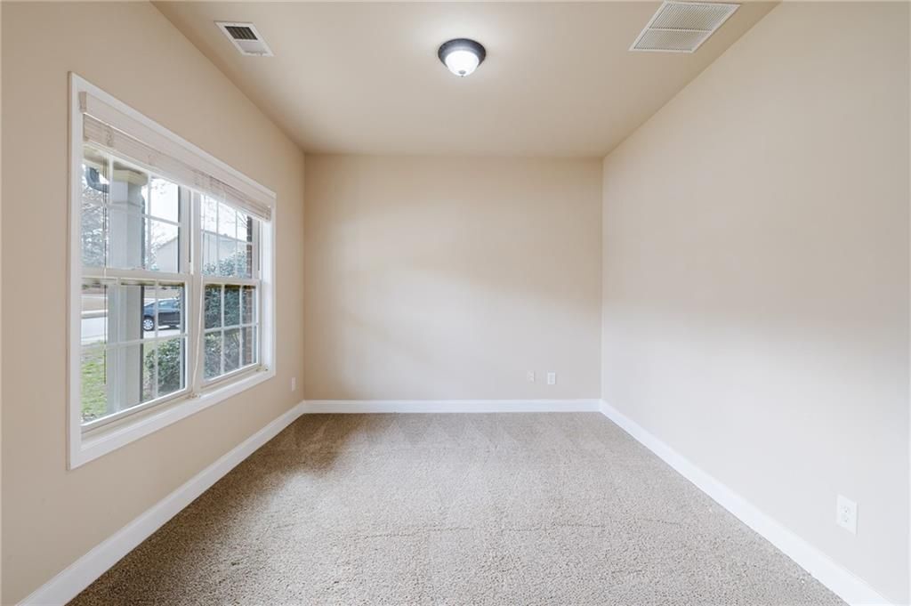 Building Photo - 3562 Fallen Oak Dr