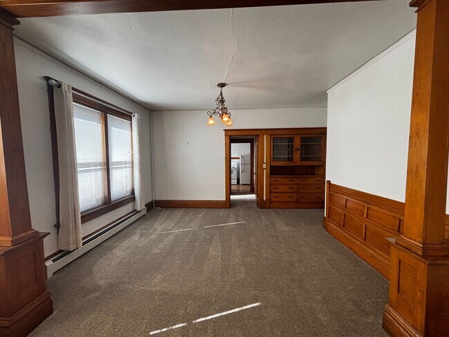 Building Photo - Spacious 1-Bedroom Apartment with Office Space Near Downtown Colorado Springs!