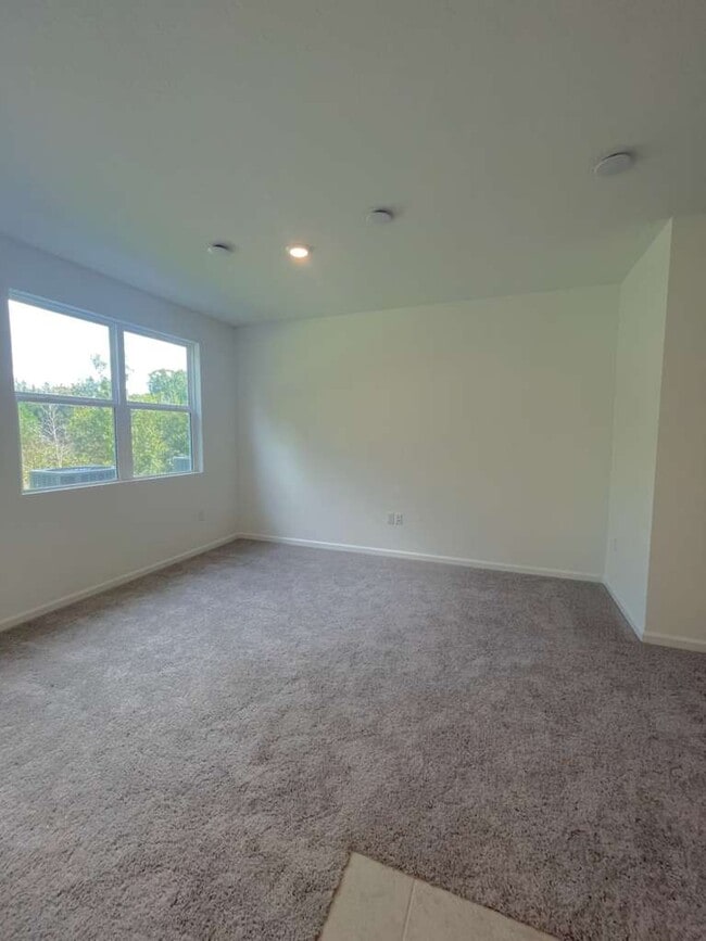 Building Photo - 3057 Temples Xing Blvd